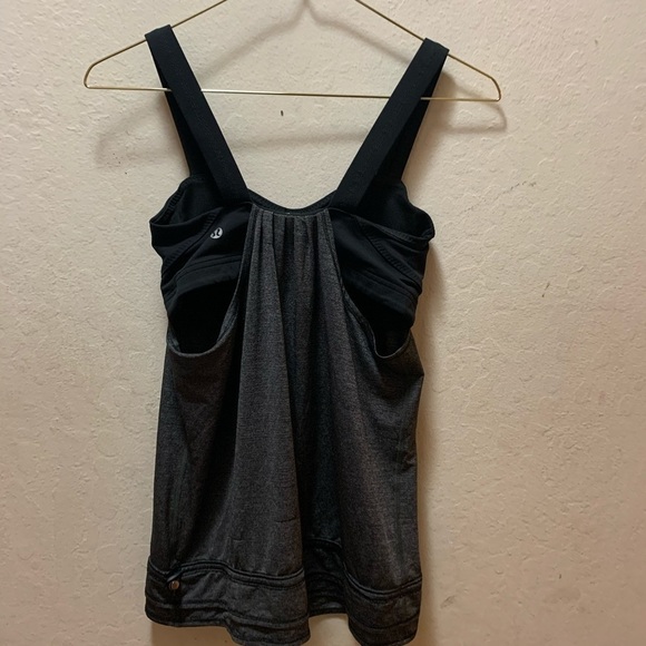 Lululemon Rest Less Tank in Size 4 - Picture 2 of 12